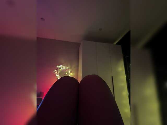 Nestyzz live cam on BongaCams