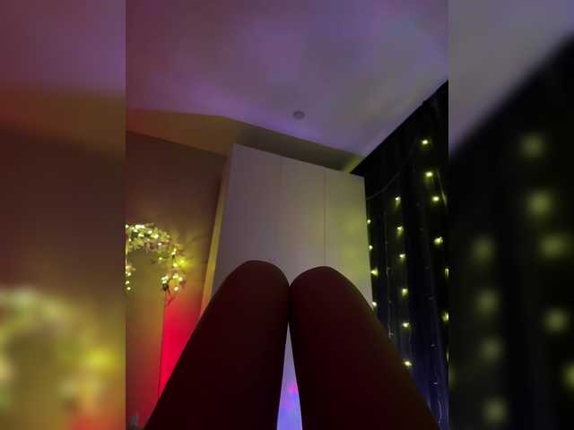Nestyzz live cam on BongaCams