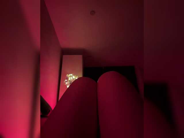 Nestyzz live cam on BongaCams