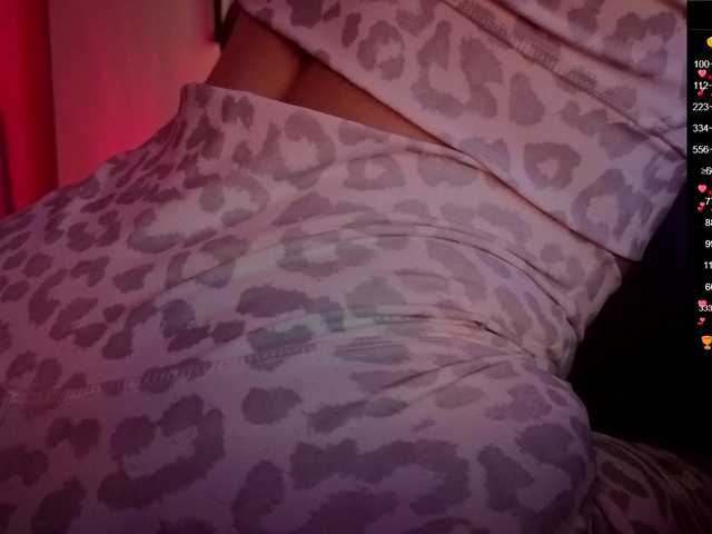 Nestyzz live cam on BongaCams