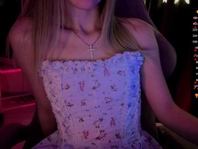 Nestyzz live cam on BongaCams