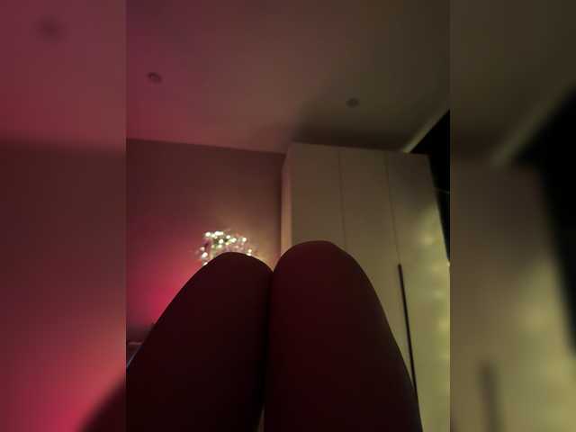 Nestyzz live cam on BongaCams