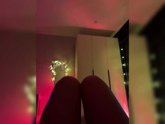 Nestyzz live cam on BongaCams
