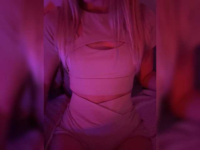 NYXELLE1 live cam on BongaCams