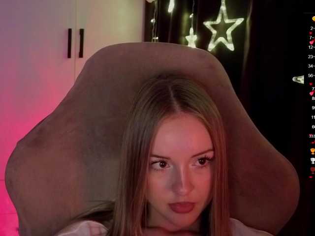 Nestyzz live cam on BongaCams