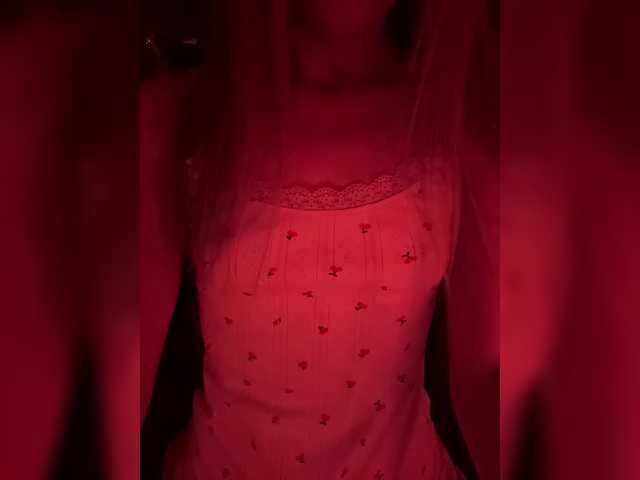 Nestyzz live cam on BongaCams