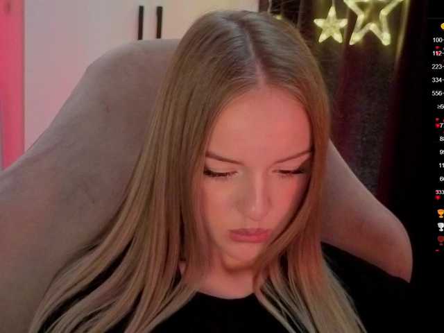 Nestyzz live cam on BongaCams