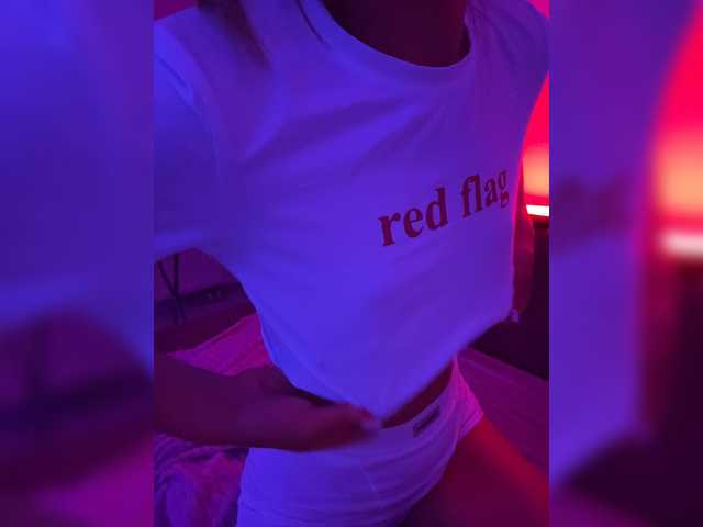 Nestyzz live cam on BongaCams