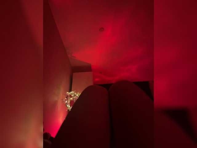 Nestyzz live cam on BongaCams
