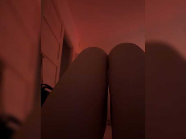 Nestyzz live cam on BongaCams