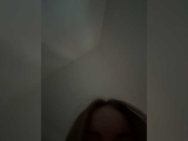 Nestyzz live cam on BongaCams
