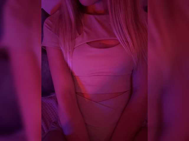 NYXELLE1 live cam on BongaCams