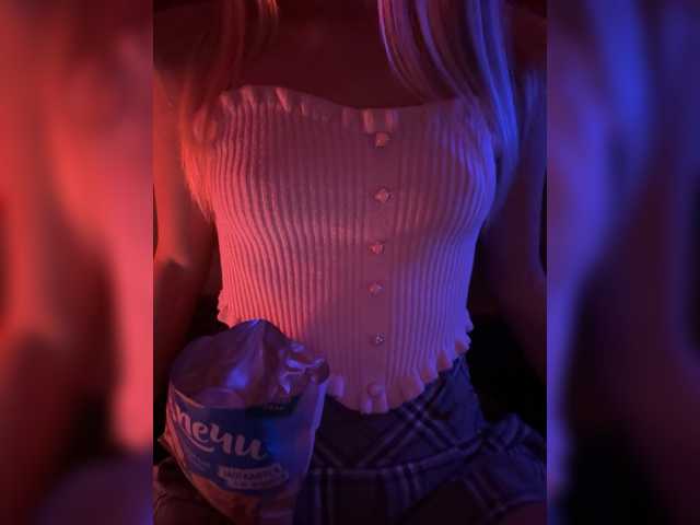 NYXELLE1 live cam on BongaCams