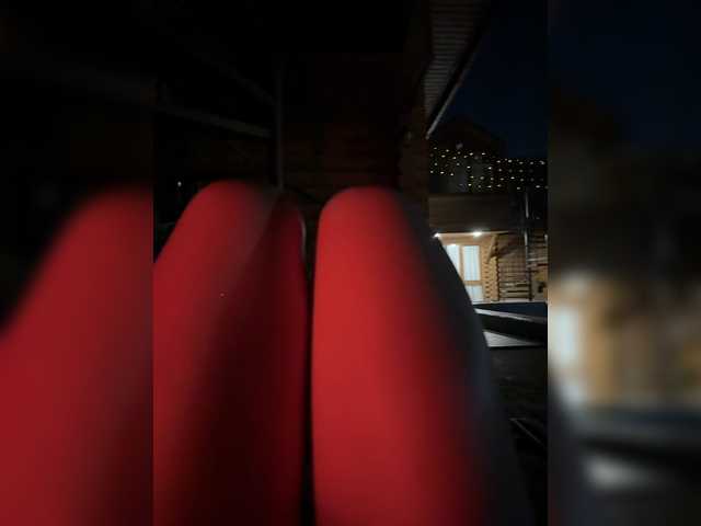 Nestyzz live cam on BongaCams
