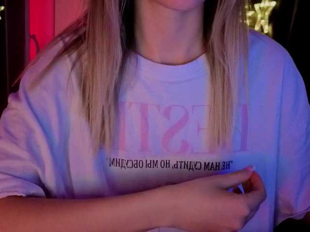 Nestyzz live cam on BongaCams