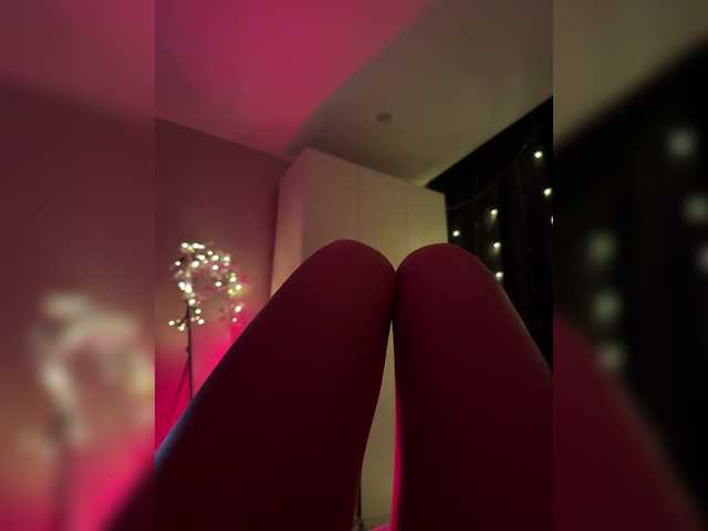 Nestyzz live cam on BongaCams