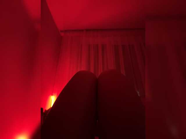 Nestyzz live cam on BongaCams