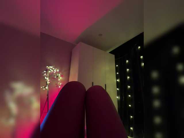 Nestyzz live cam on BongaCams