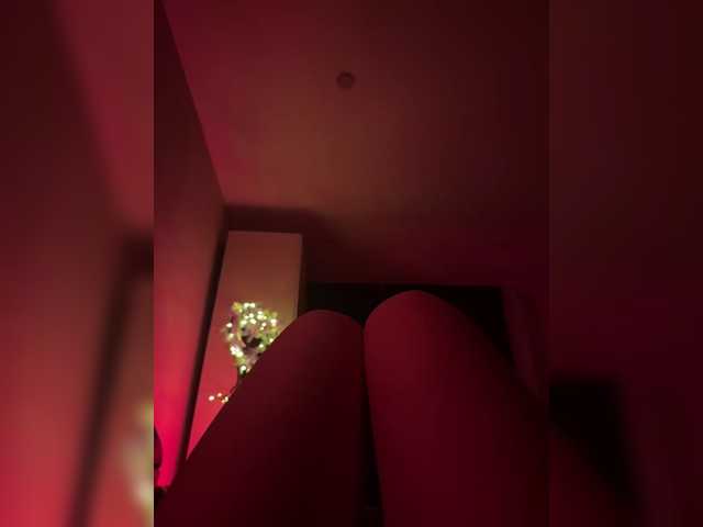 Nestyzz live cam on BongaCams