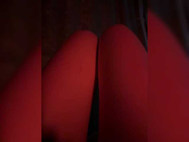 Nestyzz live cam on BongaCams