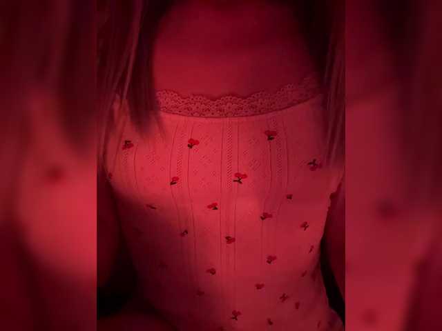 Nestyzz live cam on BongaCams