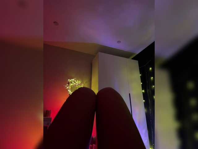 Nestyzz live cam on BongaCams