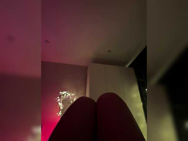 Nestyzz live cam on BongaCams