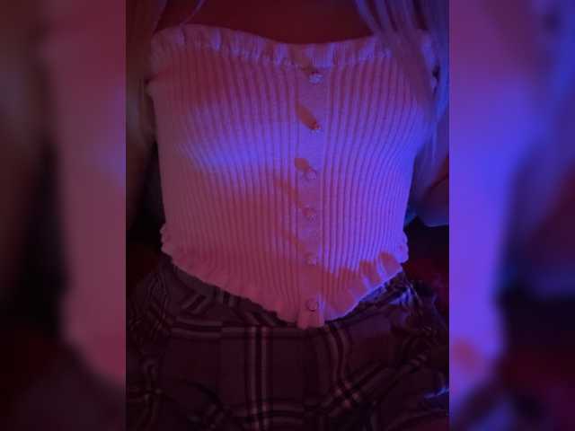 NYXELLE1 live cam on BongaCams
