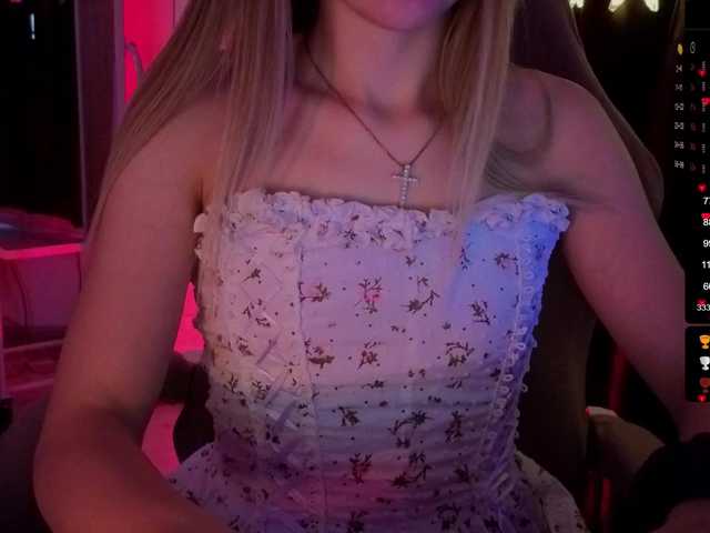 Nestyzz live cam on BongaCams