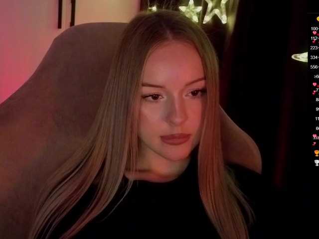 Nestyzz live cam on BongaCams