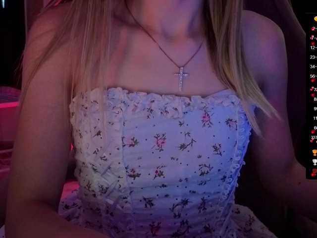Nestyzz live cam on BongaCams