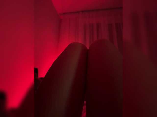 Nestyzz live cam on BongaCams
