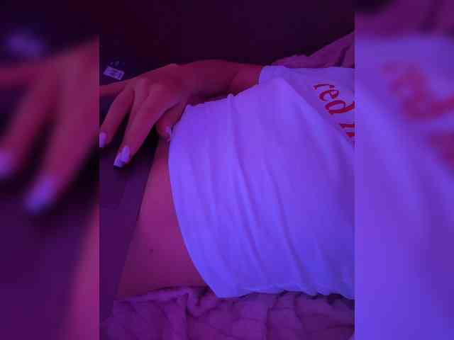 Nestyzz Sex Cam Show