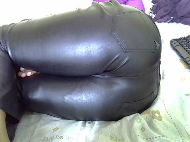 Queenlacey live cam on BongaCams