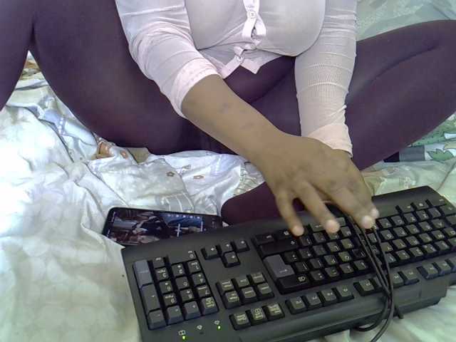 Queenlacey live cam on BongaCams