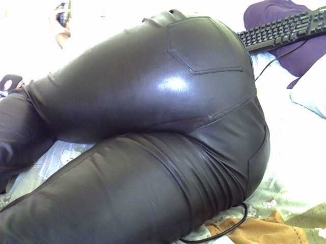 Queenlacey live cam preview