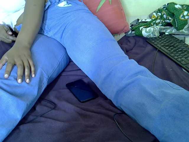 Queenlacey live cam on BongaCams