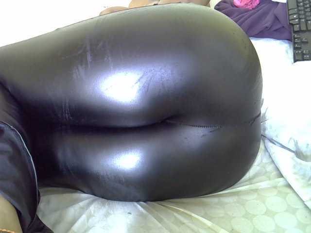 Queenlacey live cam on BongaCams