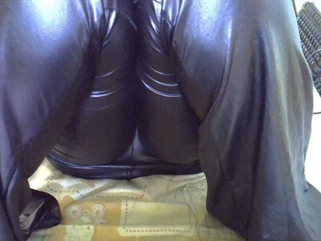 Queenlacey live cam on BongaCams