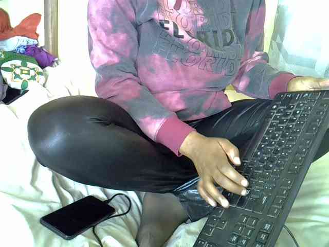 Queenlacey webcam