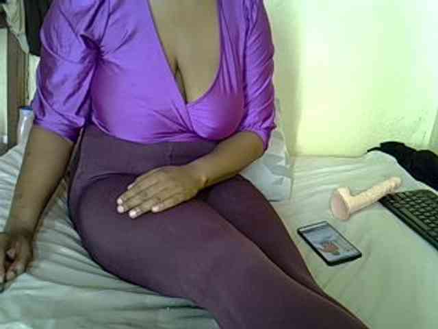 Queenlacey webcam