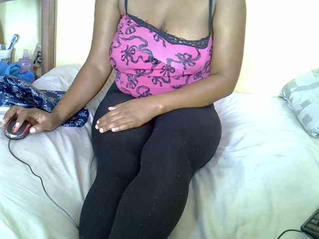 Model: Queenlacey