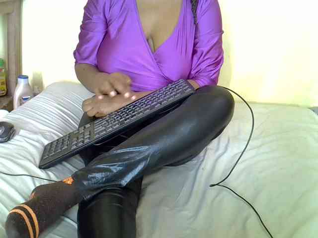 Queenlacey webcam