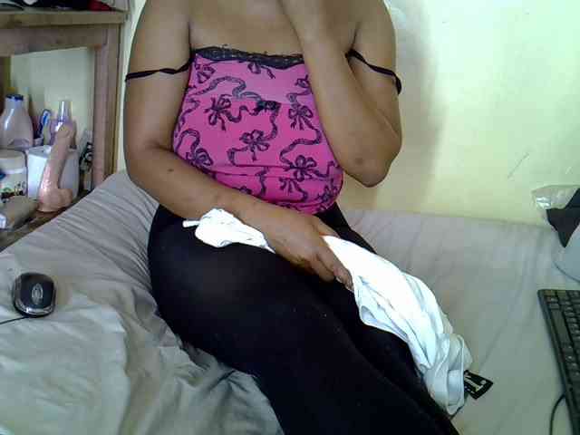 Queenlacey webcam