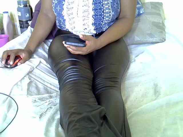 Queenlacey webcam