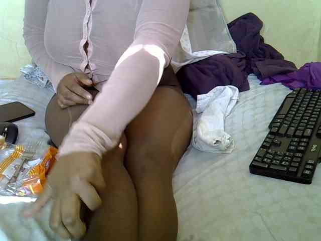 Queenlacey webcam