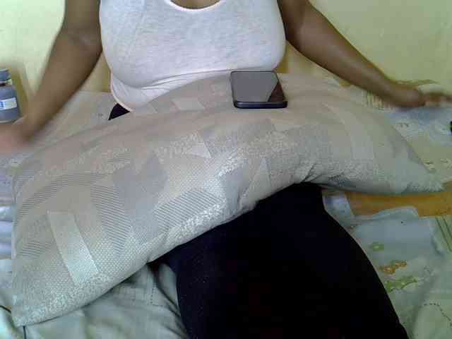 Queenlacey webcam