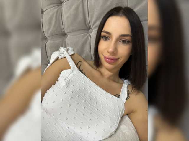 BabyDarii live cam on BongaCams