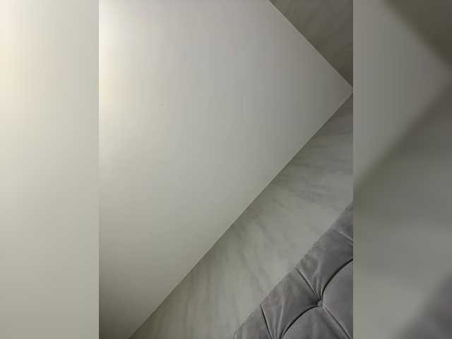 BabyDarii live webcam show