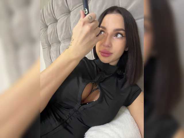 BabyDarii, en directo ahora en BongaCams